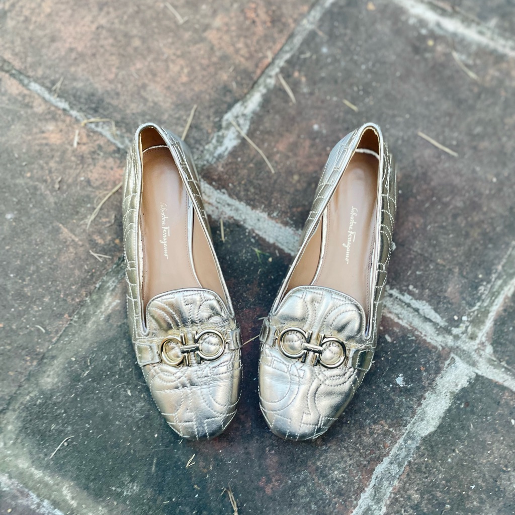 Auth Salvatore Ferragamo Metallic Loafers